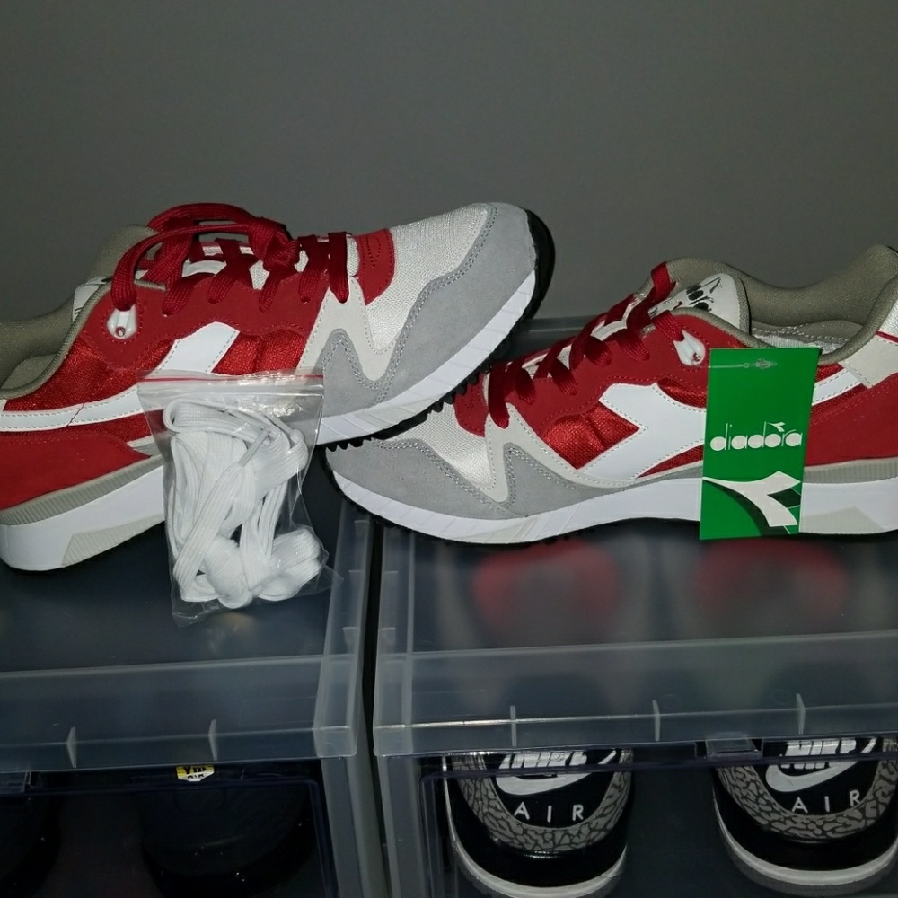 Sneakers